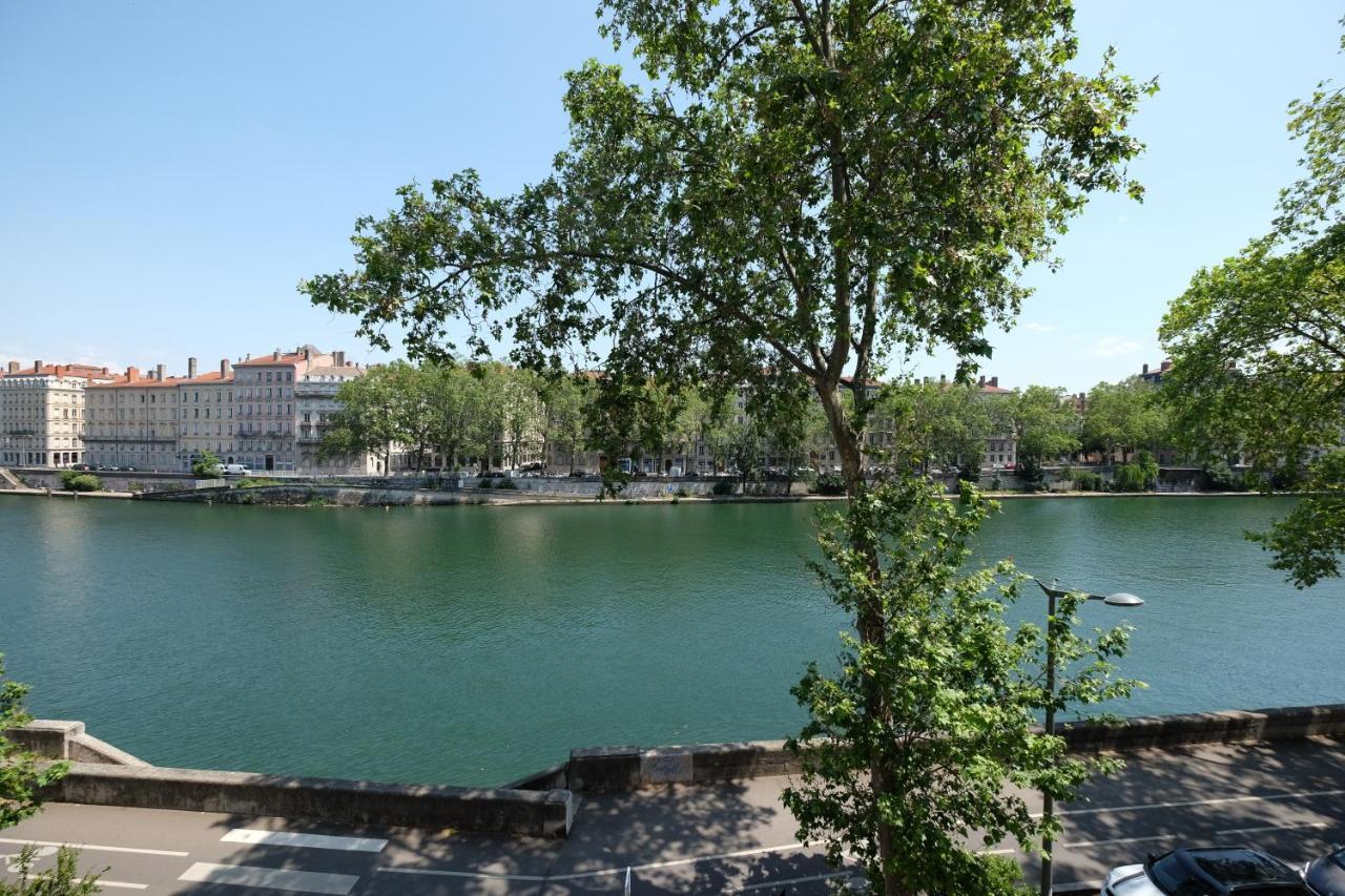 Honore Suite Vue Saone Lione Esterno foto